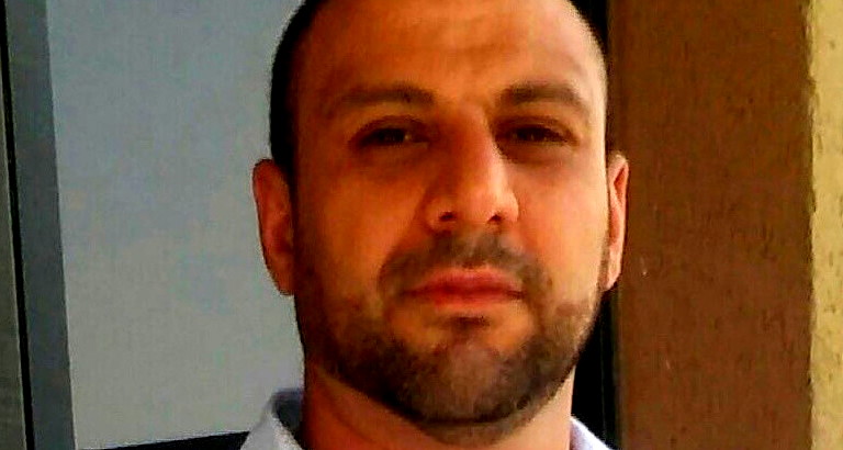 صَكُّ التَّمَرُّدِ على سُلْطةِ القَبيلَة