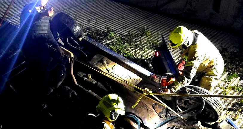 شفاعمرو: إنقاذ سائق بعد سقوط سيارته في وادٍ بعمق 7 أمتار 