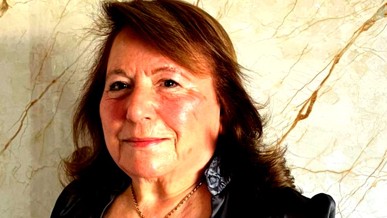 موشحات للمطر         أمطارَك عطِيِّه      بقلم:اسماء طنوس المكر