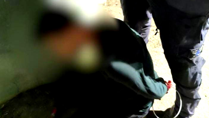 اتهام شاب من العزير بحيازة سلاح ومحاولة تنفيذ جريمة قتل