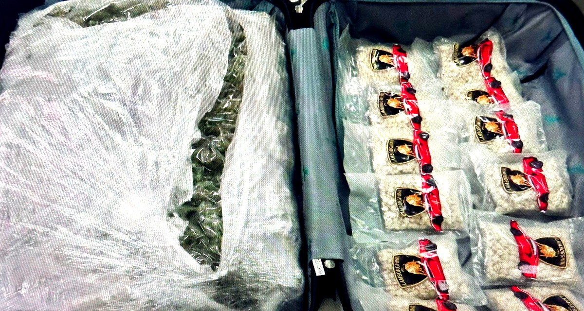 لائحة اتهام بحق شاب من النقب حاول تهريب آلاف حبوب الكبتاغون من إسرائيل إلى الأردن 