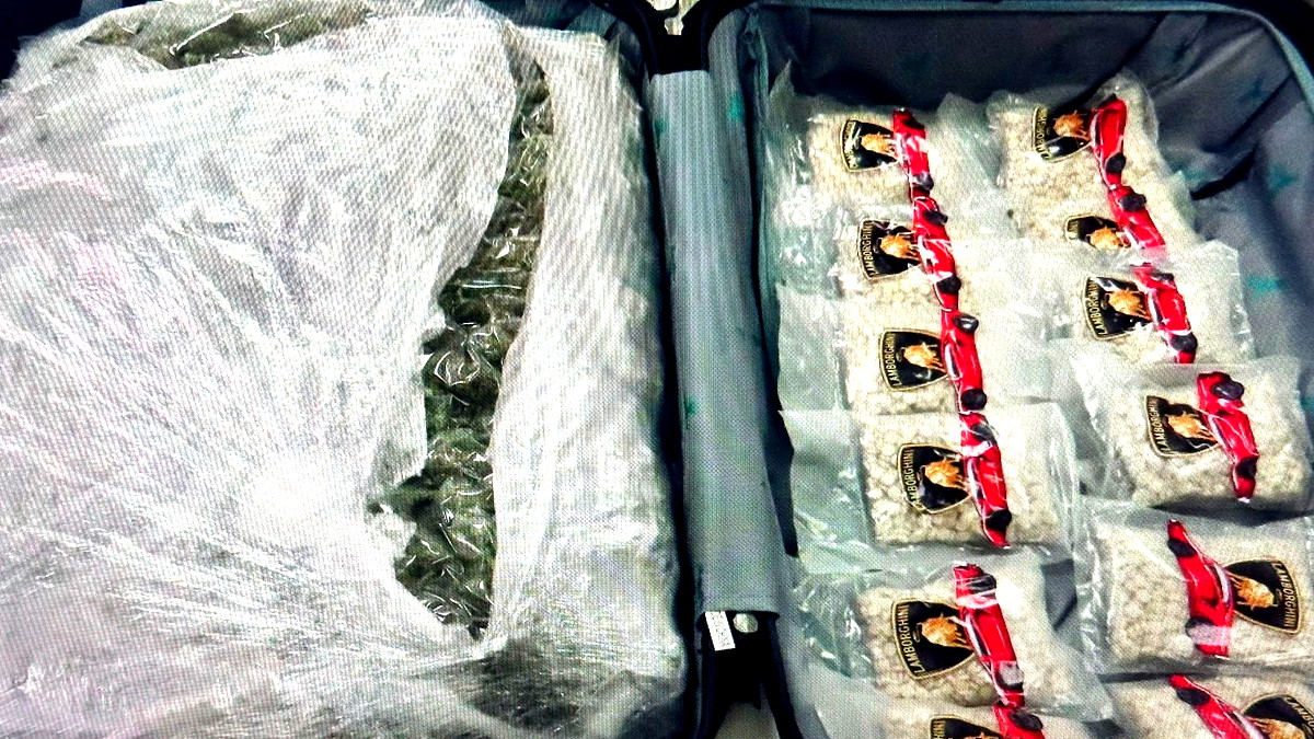 لائحة اتهام بحق شاب من النقب حاول تهريب آلاف حبوب الكبتاغون من إسرائيل إلى الأردن