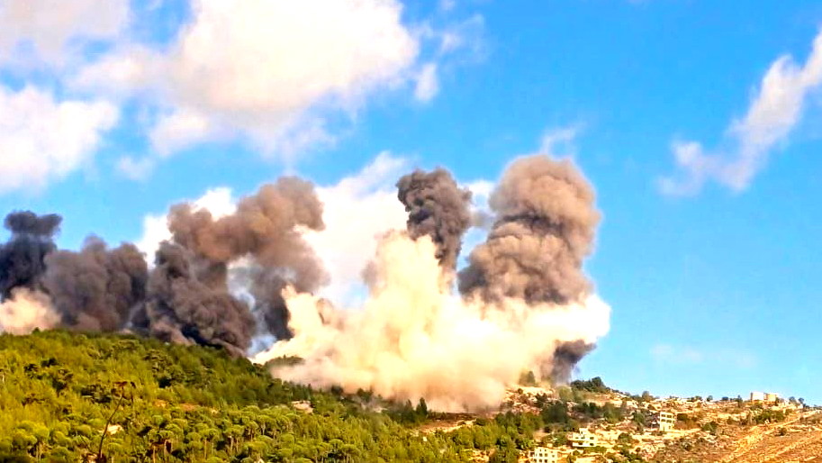 للمرة الثانية هذا الأسبوع - الجيش الإسرائيلي يعلن مهاجمته  معسكر تدريب ومنشآت لحزب الله جنوب لبنان