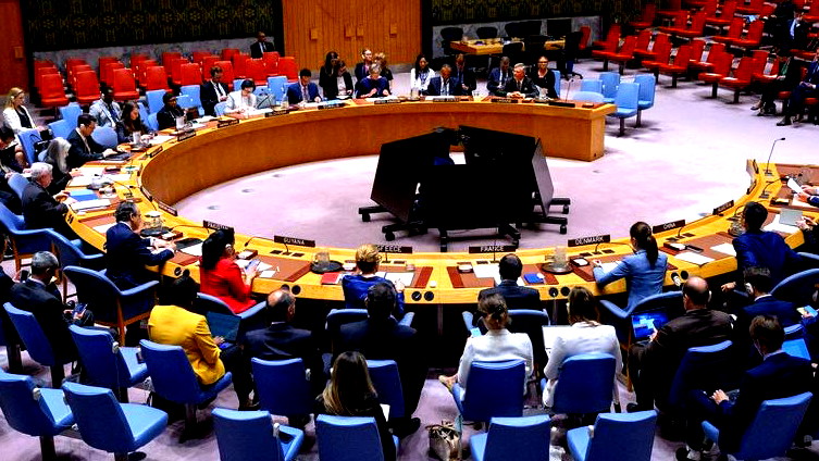 الجمعية العامة للأمم المتحدة تعتمد قرارًا يدعو إسرائيل إلى تطبيق قرار محكمة العدل بإدخال المساعدات إلى غزة