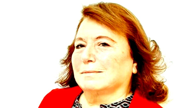 موشحات لِعيد الميلاد  الكَوْنُ نَوَّرَ بالميلاد  بقلم: أسماء طنوس المكر