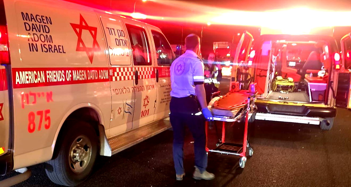 الطيبة: إصابة طفلين بجروح متوسطة إثر انقلاب تراكتورون 