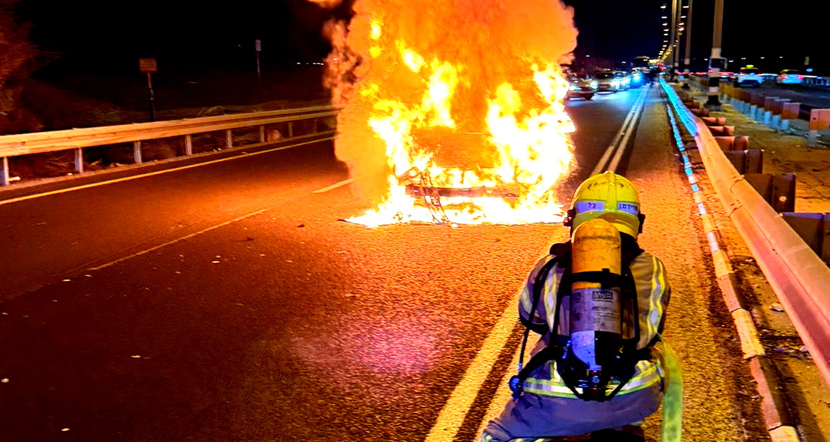 حريق في سيارة على شارع رقم 4 في منطقة الخضيرة دون إصابات 