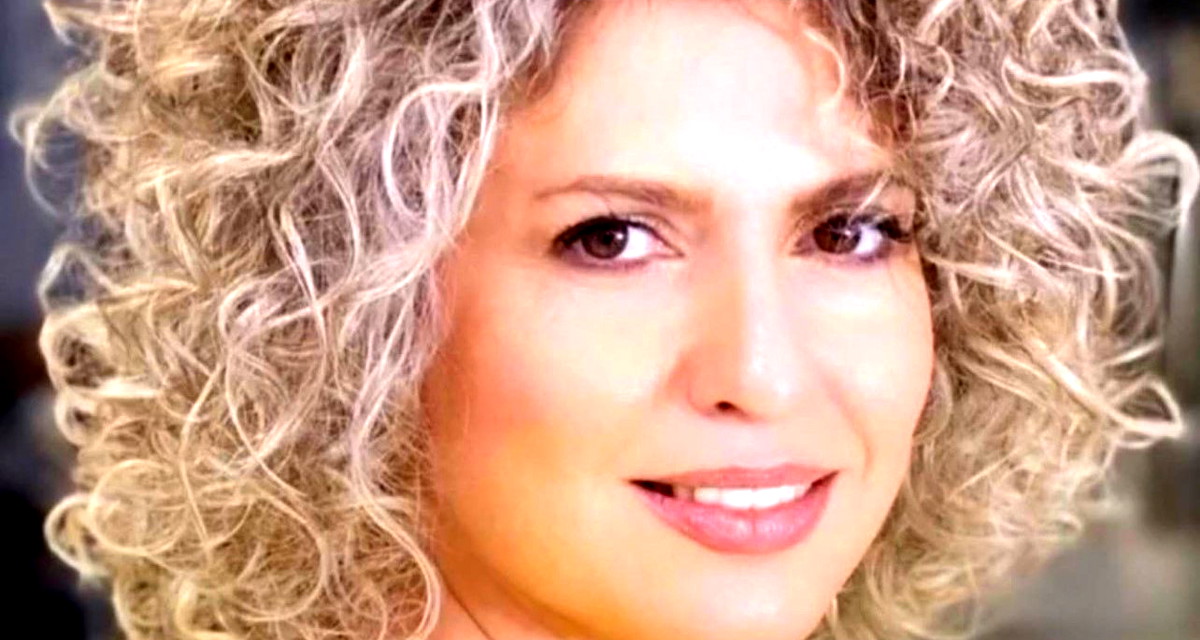 زينة صفدي– نموذج يُجسّد العطاء الإنساني في بنك هبوعليم والمجتمع كله