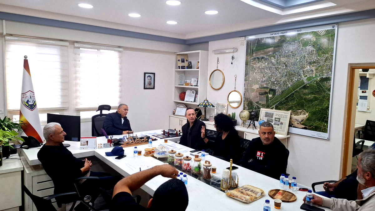  ضمن خطة شاملة لتطوير البنية التحتية- بلدية كفرقرع تطلق مشروع الألياف الضوئية في أحياء المدينة كافة