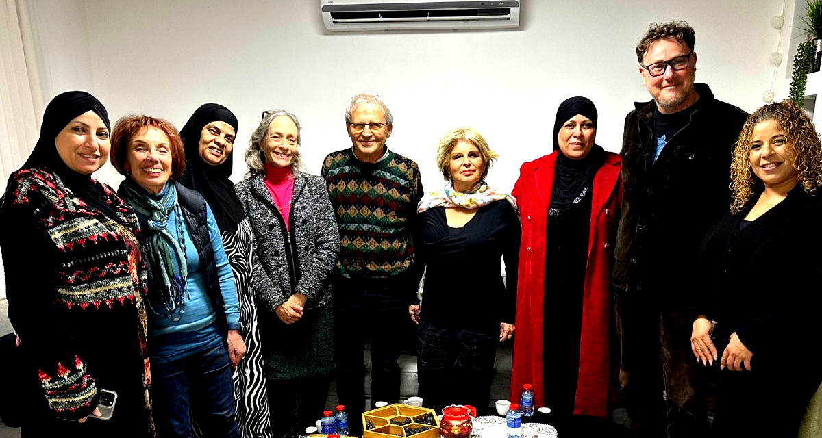 ‏وفد خاص من جمعية تاج مئير يزور بيت حنان أبو شحادة