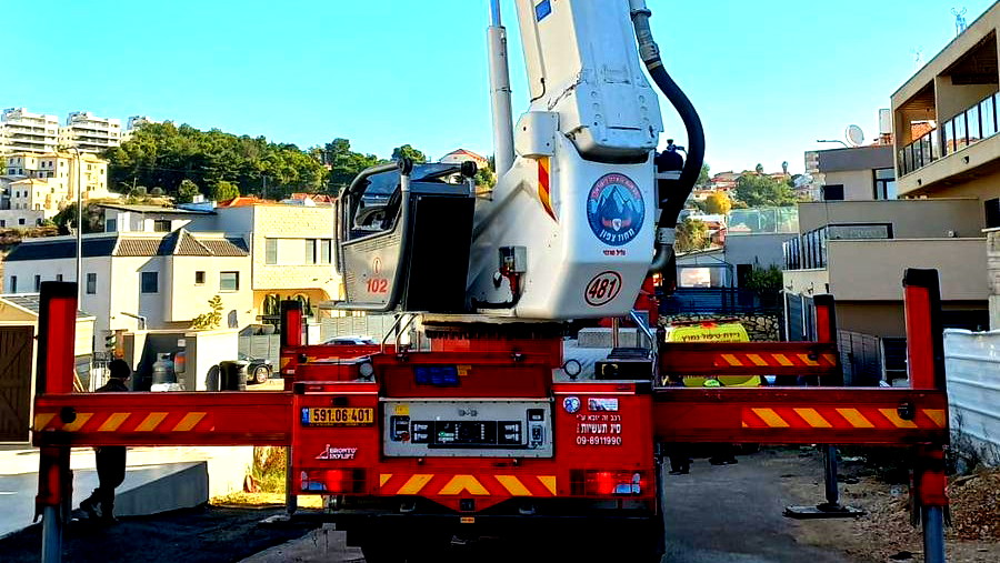 إصابة عامل (56 عامًا) بجراح خطيرة إثر سقوطه عن ارتفاع في معلوت ترشيحا