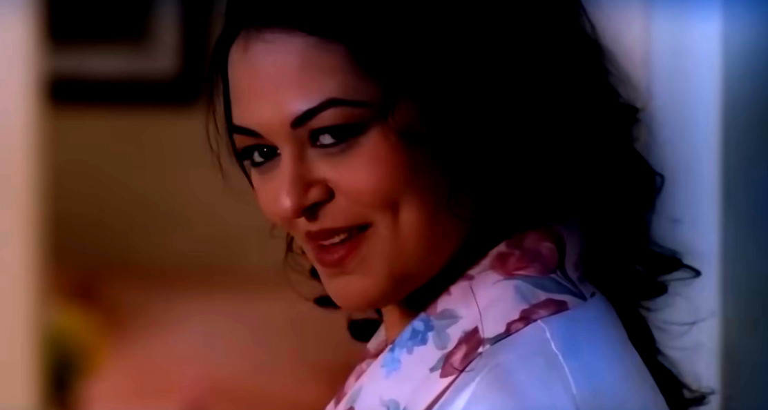 بطلة فيلم "اللي بالي بالك".. وفاة الفنانة المصرية نيفين مندور إثر اندلاع حريق داخل شقتها 