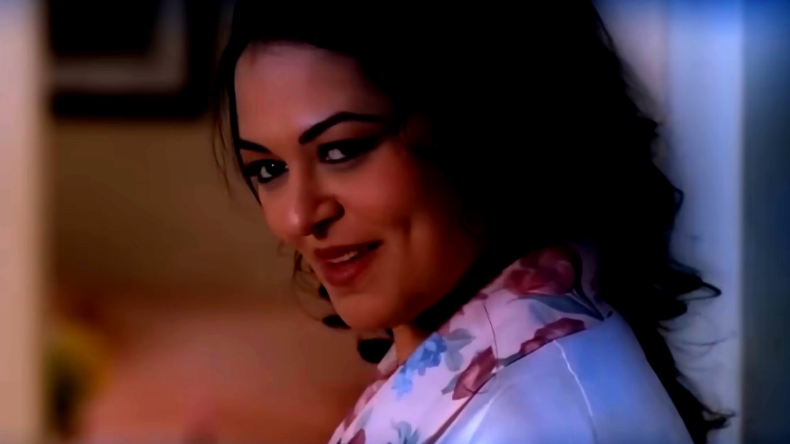 بطلة فيلم "اللي بالي بالك".. وفاة الفنانة المصرية نيفين مندور إثر اندلاع حريق داخل شقتها