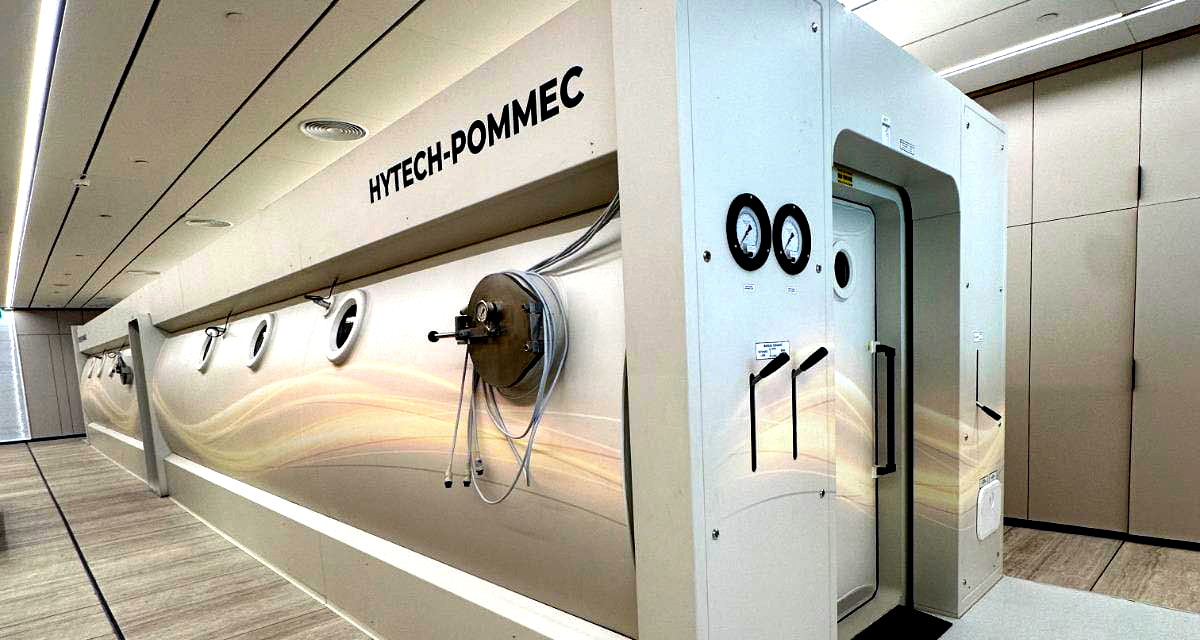 المركز الطبي زيڤ في صفد يرفع سقف المعايير الطبية: علاج متطور في غرفة الاكسجين عالي الضغط الجديدة ينقذ قدم متعالج من البتر