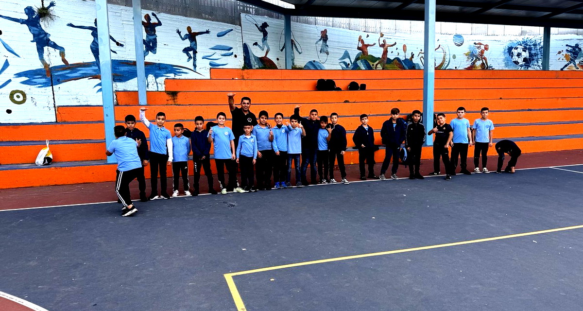 فعاليات برنامج تحديات تتواصل في فعالياتها المتنوعة في مدارس مدينة أم الفحم 