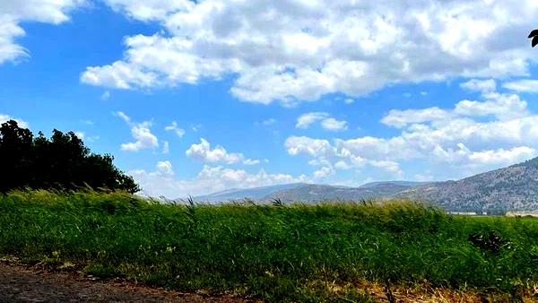 حالة الطقس:طقس مشمساً ما بين غائمٍ جزئياً وغائم وبارداً خلال ساعات النهار فوق الجبال وبارداً نسبياً في المناطق المنخفضة