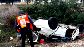 إصابة متوسطة لشاب جرّاء انقلاب مركبته قرب نحف