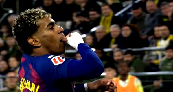 قطار برشلونة لا يتوقف ويدهس فياريال في نهاية عام مثالي