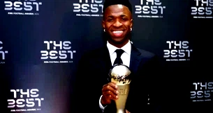 استفتاء.. جماهير ريال مدريد تطالب برحيل فينيسيوس