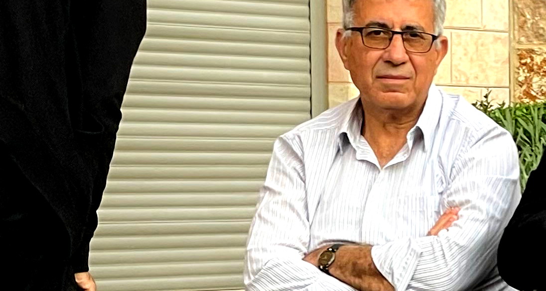 متنفَّس عبرَ القضبان (152)