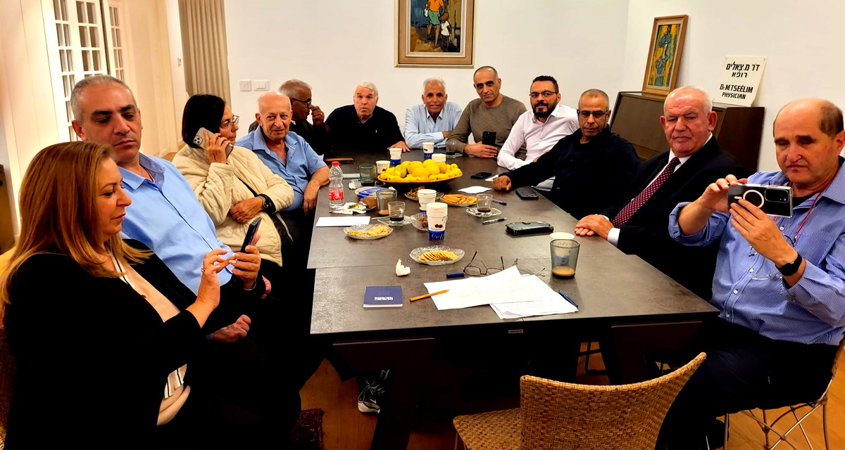 حزب "كل مواطنيها" و"الحزب القومي العربي" يوقعان اتفاق تعاون سياسي لخوض الانتخابات المقبلة للكنيست بقائمة مشتركة