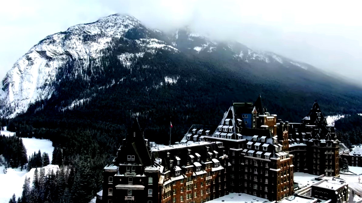 بانف الكندية: تجربة شتوية لا تُنسى بين الثلوج البيضاء والمناظر الطبيعية الخلابة