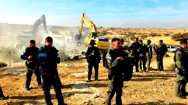 تقرير حركة "رجافيم" المتطرفة يكشف: تصاعد غير مسبوق في هدم المنازل بالنقب في عهد الحكومة الحالية مقارنة بعام 2021