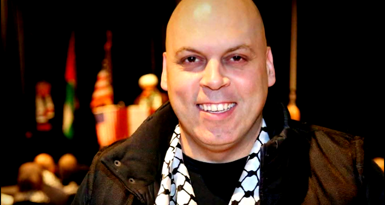 الافراج عن الكوميدي عامر زاهر بعد اعتقاله عقب تقديمه عرضا فنيا في مدينة الناصرة