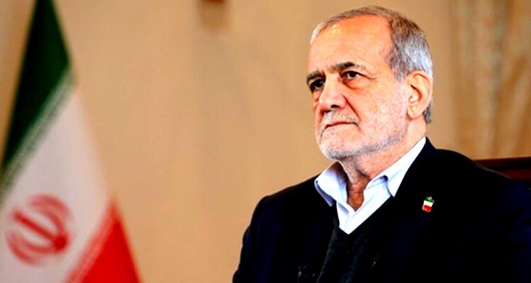 الرئيس الإيراني: نحن في حالة حرب شاملة مع الولايات المتحدة وإسرائيل وأوروبا