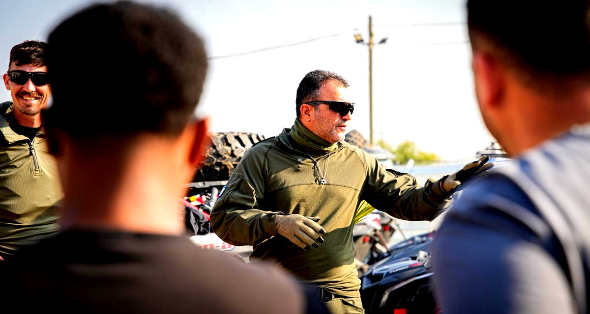 فيديو من النقب: مطاردة شرطية تنتهي بضبط طفل (13 عاماً) يقود مركبة وشقيقته بجانبه!