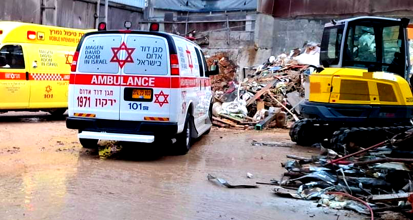  مصرع عامل جرّاء حادث عمل في بيتح تكفا 