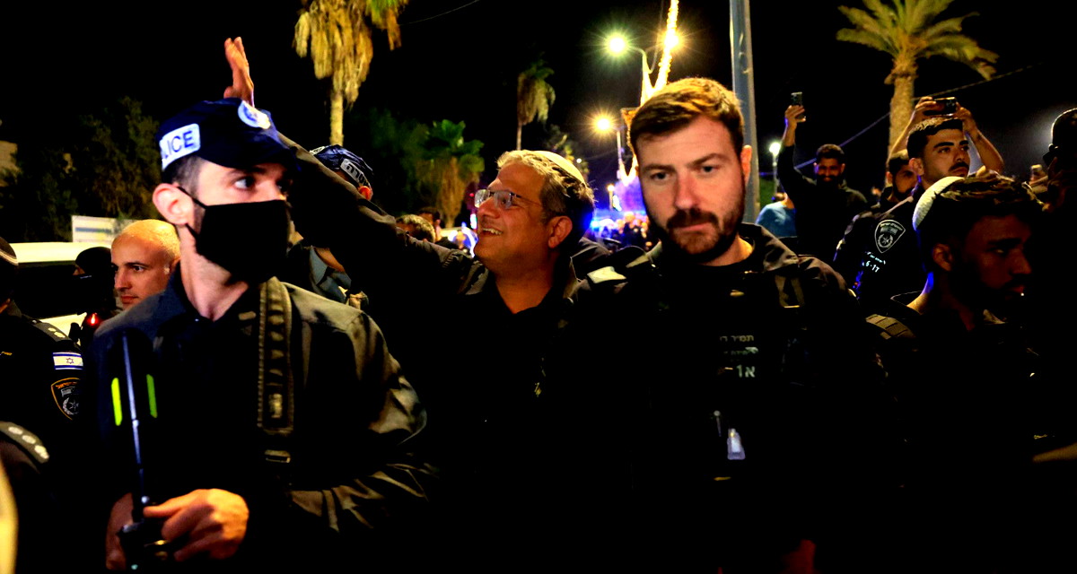 غرامات تصل إلى 50 ألف شيكل - بن غفير يدفع بقانون حظر مكبّرات صوت المساجد 