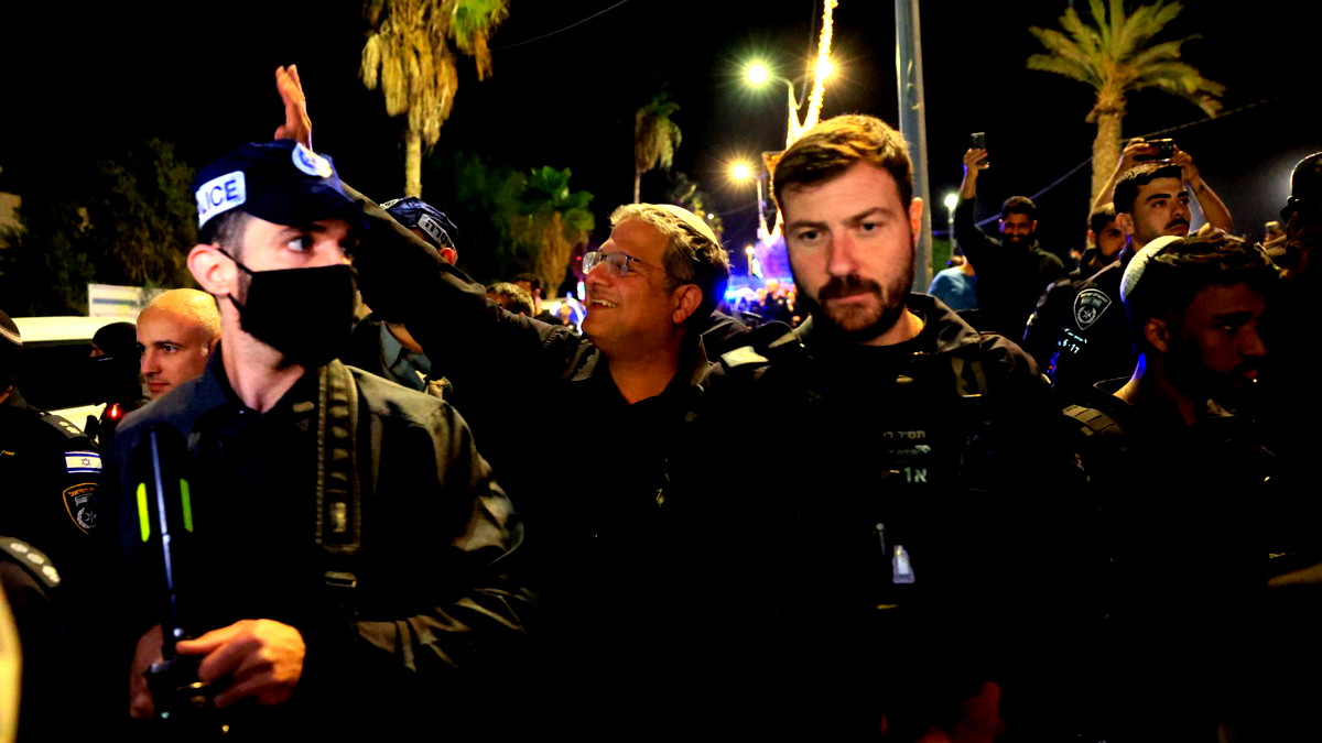 غرامات تصل إلى 50 ألف شيكل - بن غفير يدفع بقانون حظر مكبّرات صوت المساجد 