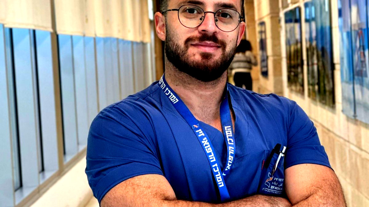 بحث جديد ومهمم في المركز الطبي زيڤ نُشر في مجلة عالمية يعيد صياغة مفهوم علاج آلام الظهر