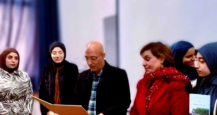 الأديبة جميلة شحادة تشارك في الندوة الأدبية: لقصة الفلسطينية المحلية التي أقيمت في الكلية الأكاديمية القاسمي
