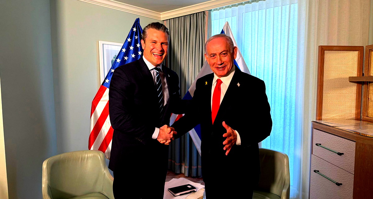 مصادر عبرية: نتنياهو يلتقي وزير الدفاع الأميركي في فلوريدا قبيل لقائه المرتقب مع ترامب