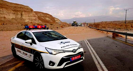 بسبب الأحوال الجوية| إغلاق طرقات عدّة أمام حركة المرور في مناطق متفرقة بالبلاد... كونوا آمنين