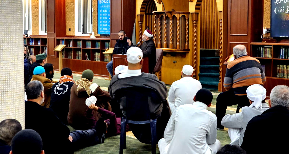 مشاركة واسعة في كرسي الإفتاء في مدينة طيرة المثلث -مسجد عثمان-