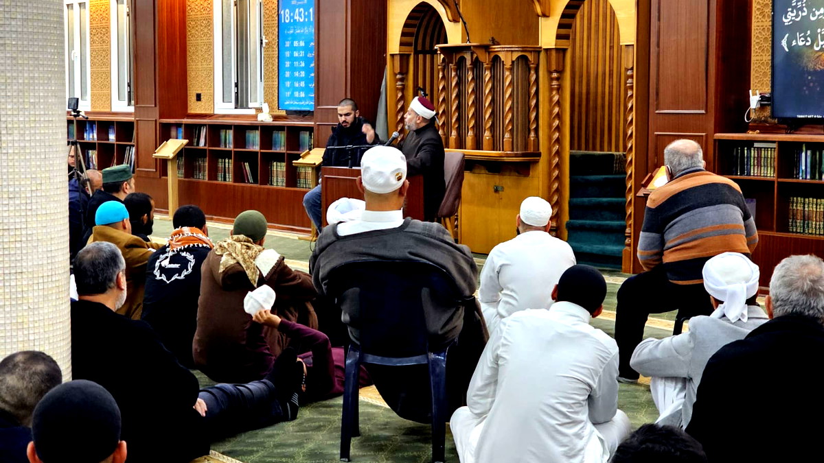 مشاركة واسعة في كرسي الإفتاء في مدينة طيرة المثلث -مسجد عثمان-