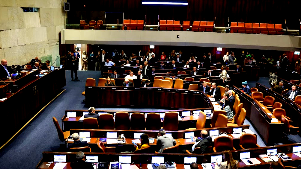 أمر قضائي يُشعل عاصفة: العليا تجمد مليار شيكل للتعليم الحريدي.. والأحزاب الدينية تشن هجوماً غير مسبوق