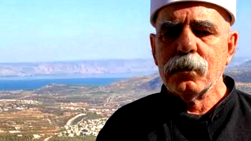 " أيُّهَا العامُ الجَدِيد " كلمات كمال إبراهيم