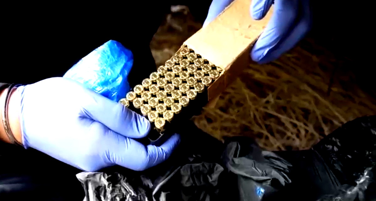 جسر الزرقاء: ضبط كمية كبيرة من المخدرات وأجزاء أسلحة ومخازن ذخيرة