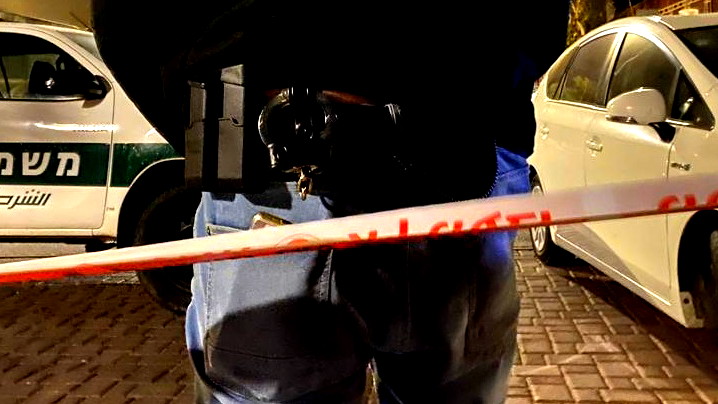 الجليل الغربي: اعتقال رجل بشبهة ابتزاز رئيس مجلس محلي.. والمركزية تلغي قرار الإفراج عنه