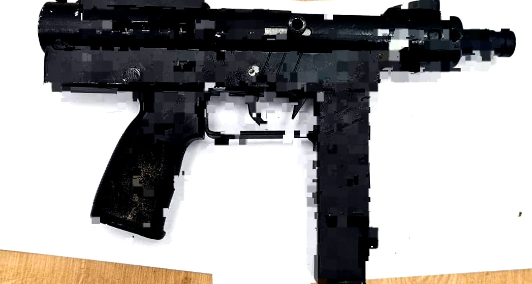 الفريديس: ضبط سلاح "كارلو" مخبّأً داخل منزل مهجور والقبض على مشتبه به 