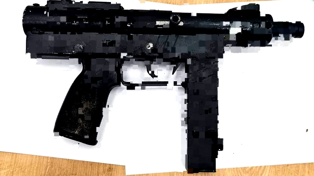 الفريديس: ضبط سلاح "كارلو" مخبّأً داخل منزل مهجور والقبض على مشتبه به 