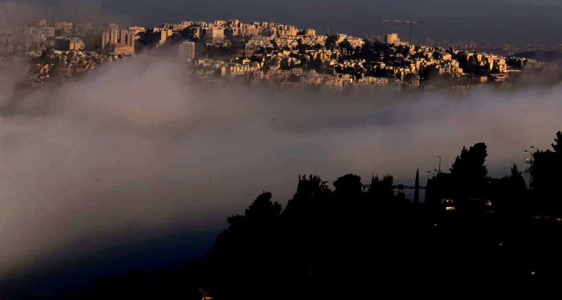 حالة الطقس: أجواء ماطرة وشديدة البرودة 