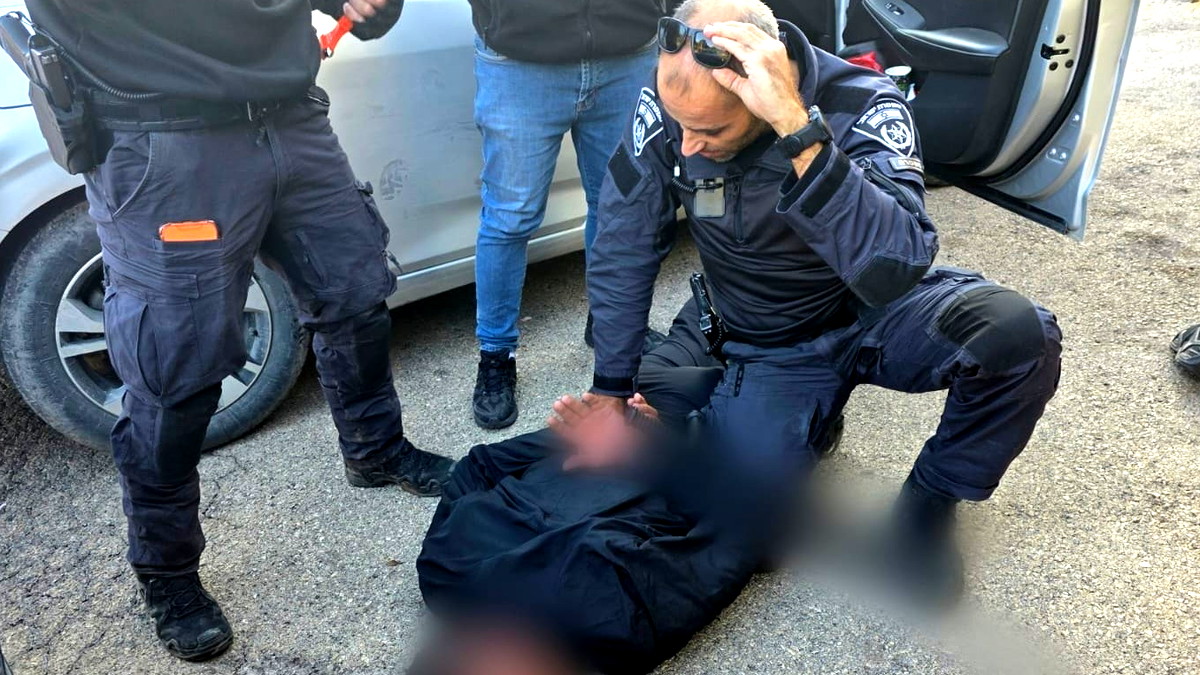 اعتقال شاب من بسمة طبعون بشبهة إطلاق النار على رجل من الخوالد وإصابته بجراح خطيرة