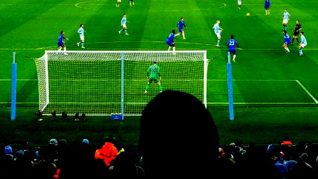 هدية جديدة لأرسنال.. تشيلسي يفرض التعادل على مانشستر سيتي