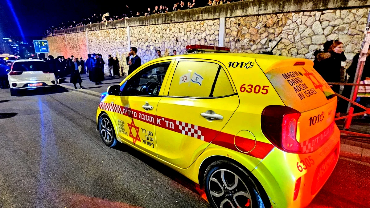 الشرطة تطلب تمديد اعتقال سائق حافلة عربي بعد مصرع فتى جراء تعرضه للدهس خلال احتجاجات "الحريديم" في القدس