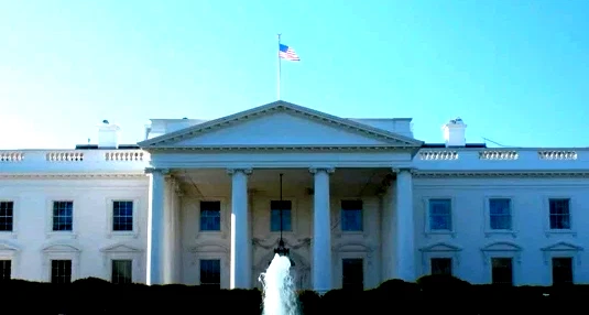 مصادر: البيت الأبيض لا يستبعد التدخل العسكري للسيطرة على غرينلاند 